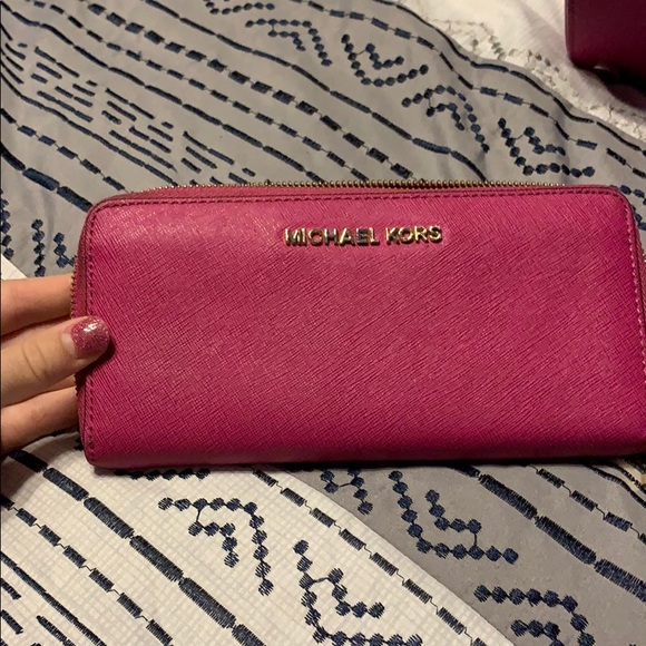 Michael kors wallet hot pink Clearance